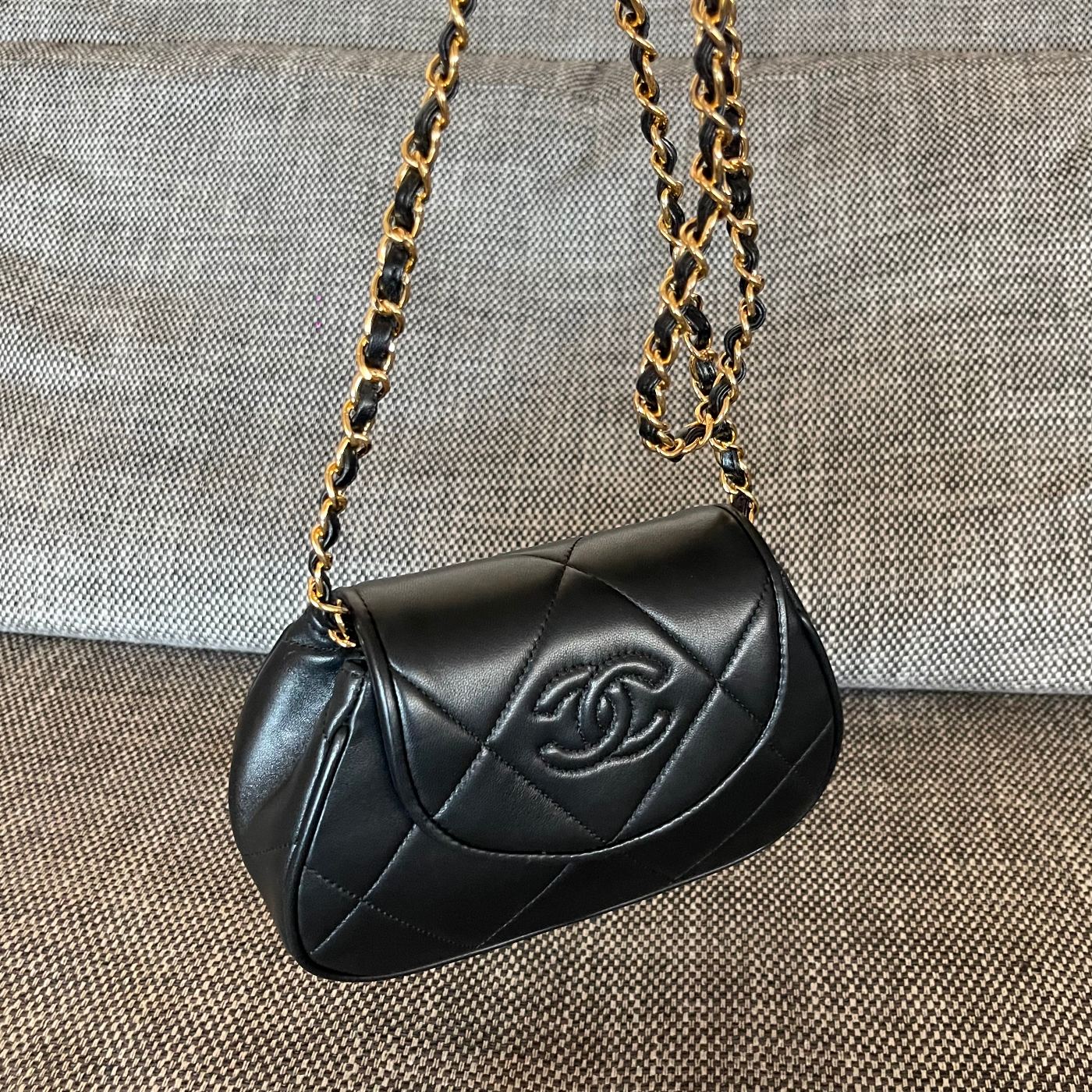 CHANEL VINTAGE BAG