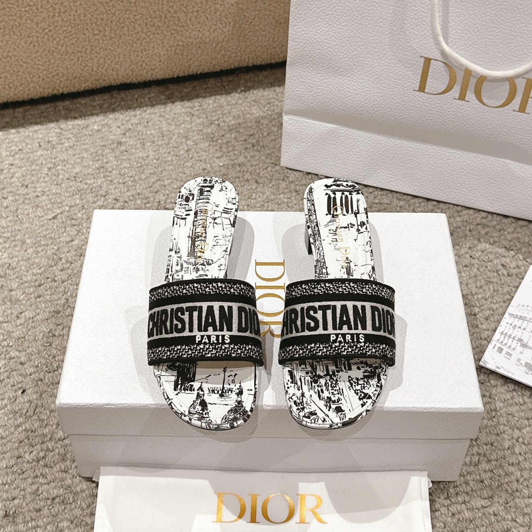 代购级别！经典迪奥logo电脑绣帆布方跟拖鞋，上乘美艳力作 dior专柜最火春夏系列 兼备气质 时尚 经