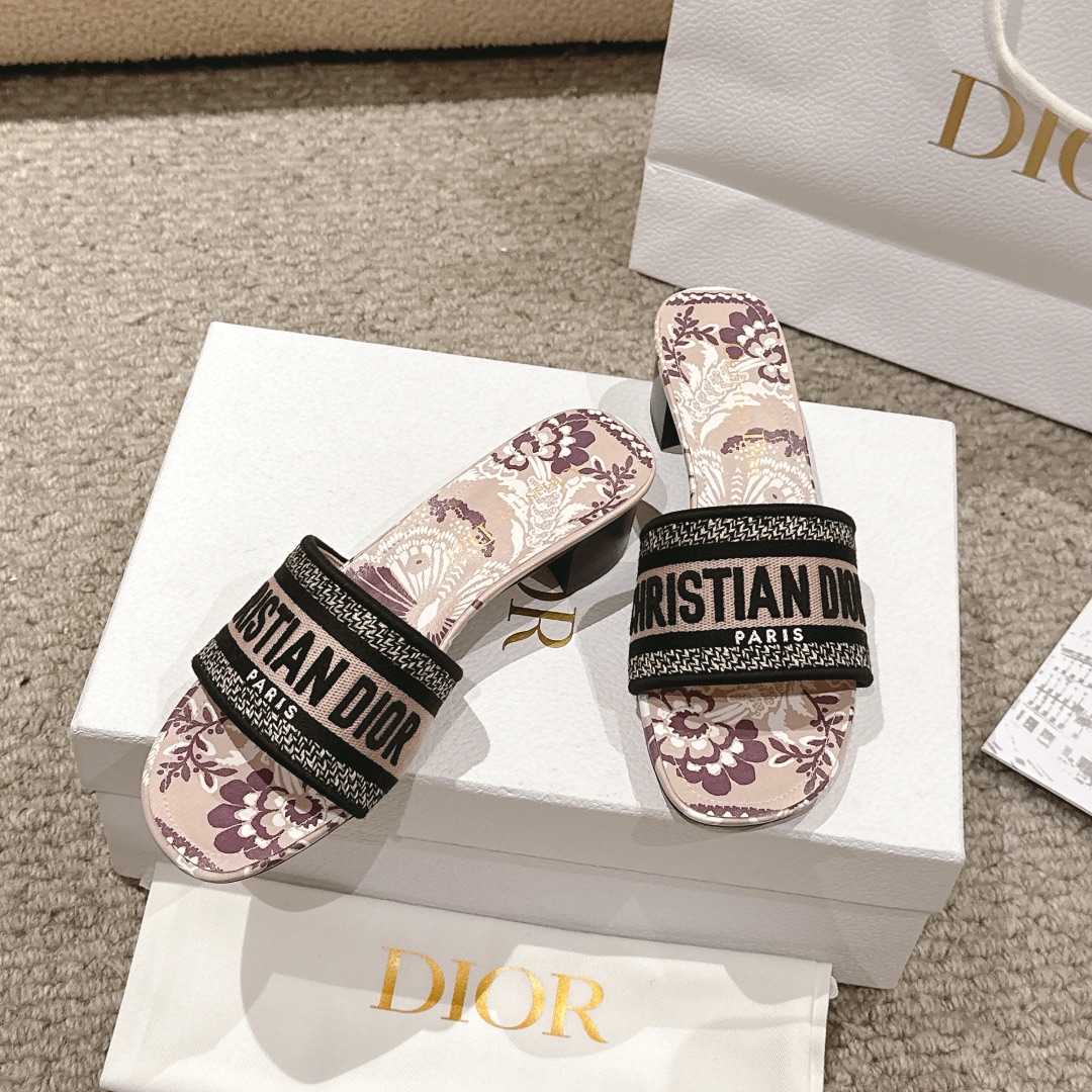 代购级别！经典迪奥logo电脑绣帆布方跟拖鞋，上乘美艳力作 dior专柜最火春夏系列 兼备气质 时尚 经