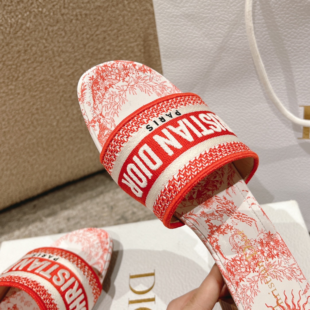 代购级别！经典迪奥logo电脑绣帆布方跟拖鞋，上乘美艳力作 dior专柜最火春夏系列 兼备气质 时尚 经