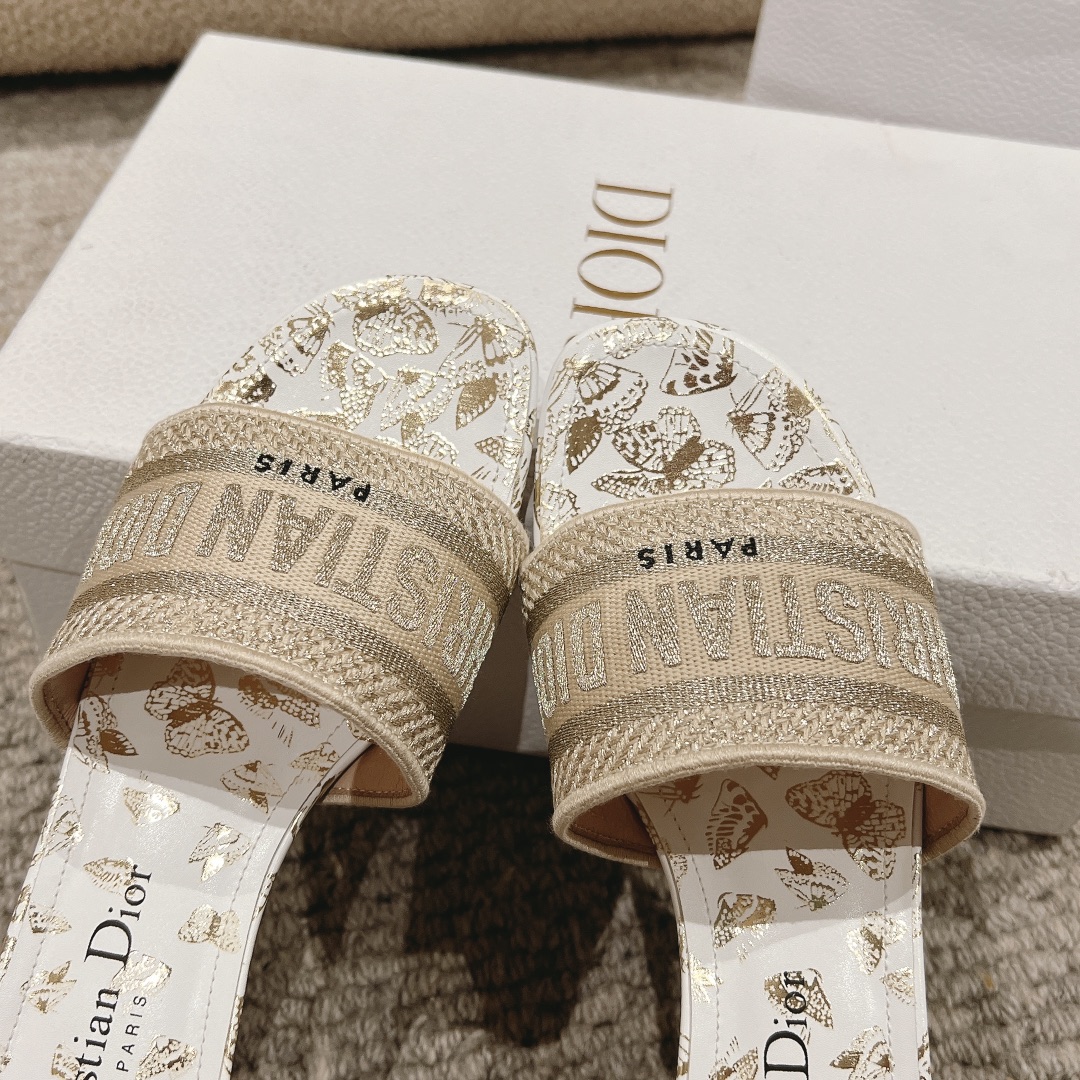 代购级别！经典迪奥logo电脑绣帆布方跟拖鞋，上乘美艳力作 dior专柜最火春夏系列 兼备气质 时尚 经