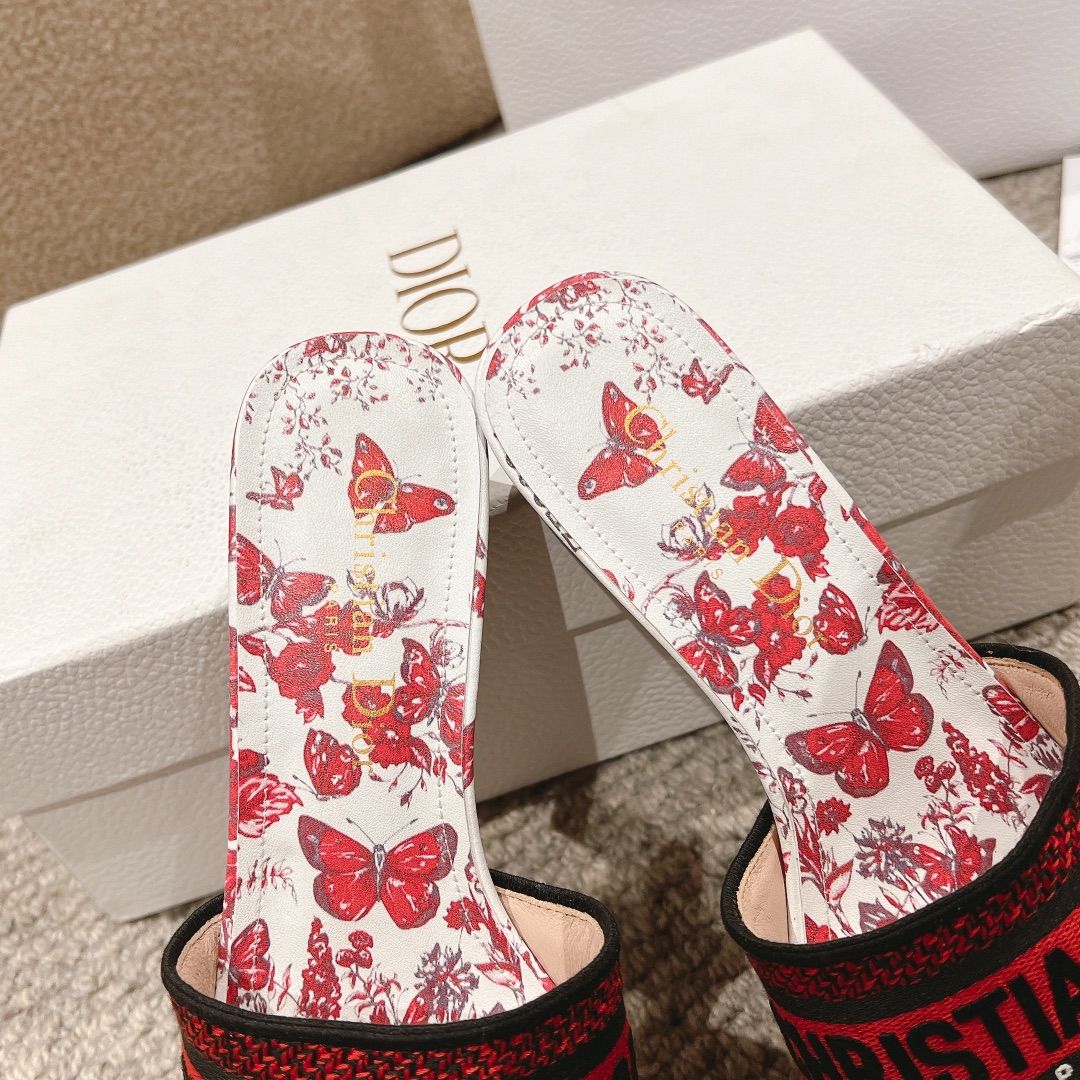 代购级别！经典迪奥logo电脑绣帆布方跟拖鞋，上乘美艳力作 dior专柜最火春夏系列 兼备气质 时尚 经