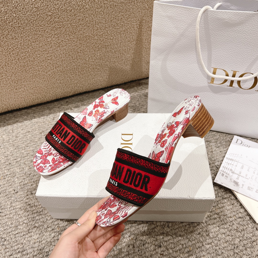 代购级别！经典迪奥logo电脑绣帆布方跟拖鞋，上乘美艳力作 dior专柜最火春夏系列 兼备气质 时尚 经