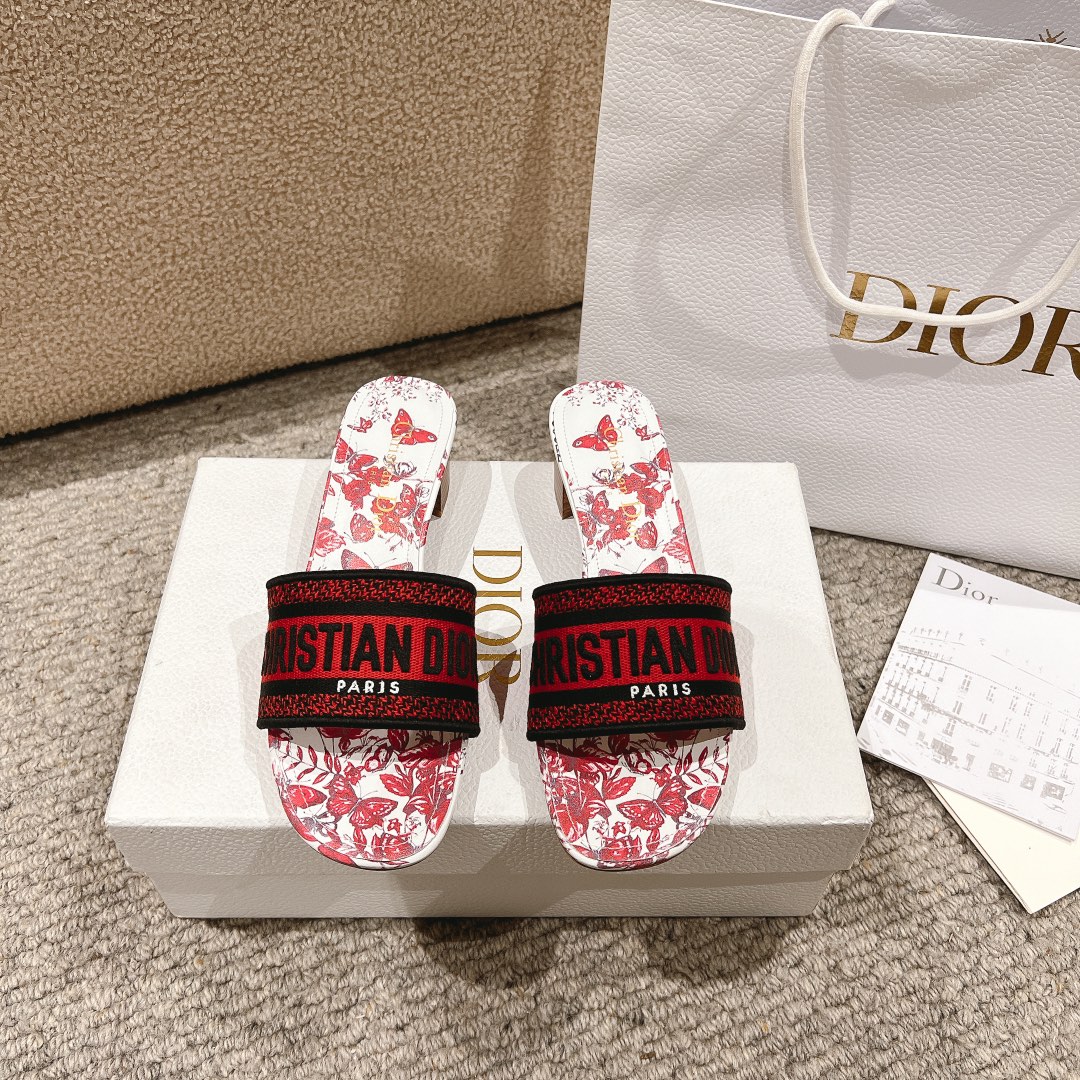代购级别！经典迪奥logo电脑绣帆布方跟拖鞋，上乘美艳力作 dior专柜最火春夏系列 兼备气质 时尚 经