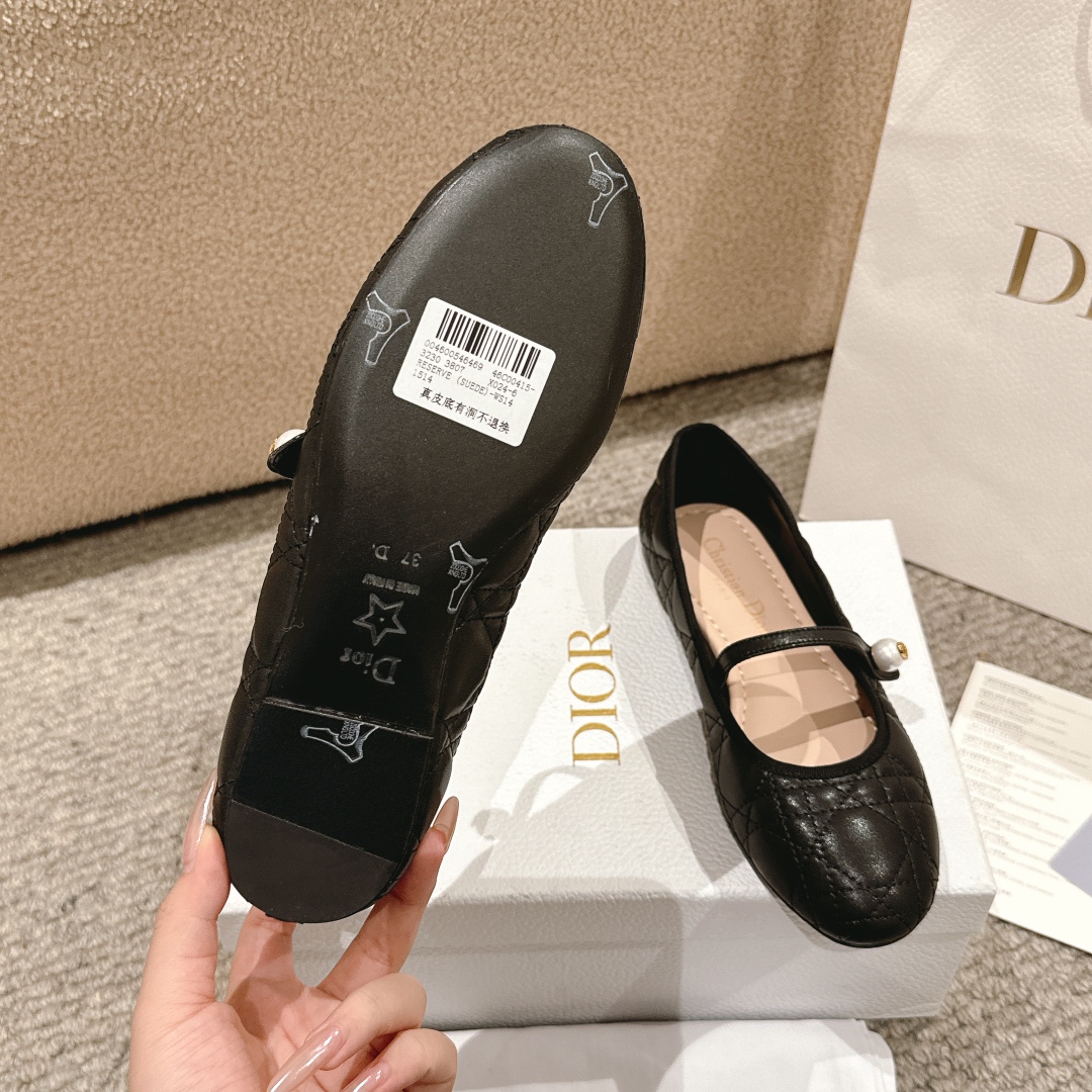 “Dior Ballet Shoes: Classic Style in Cow Leather with Italian-Made Real Bottoms, Comfortable and Stylish Design” - 图片 9