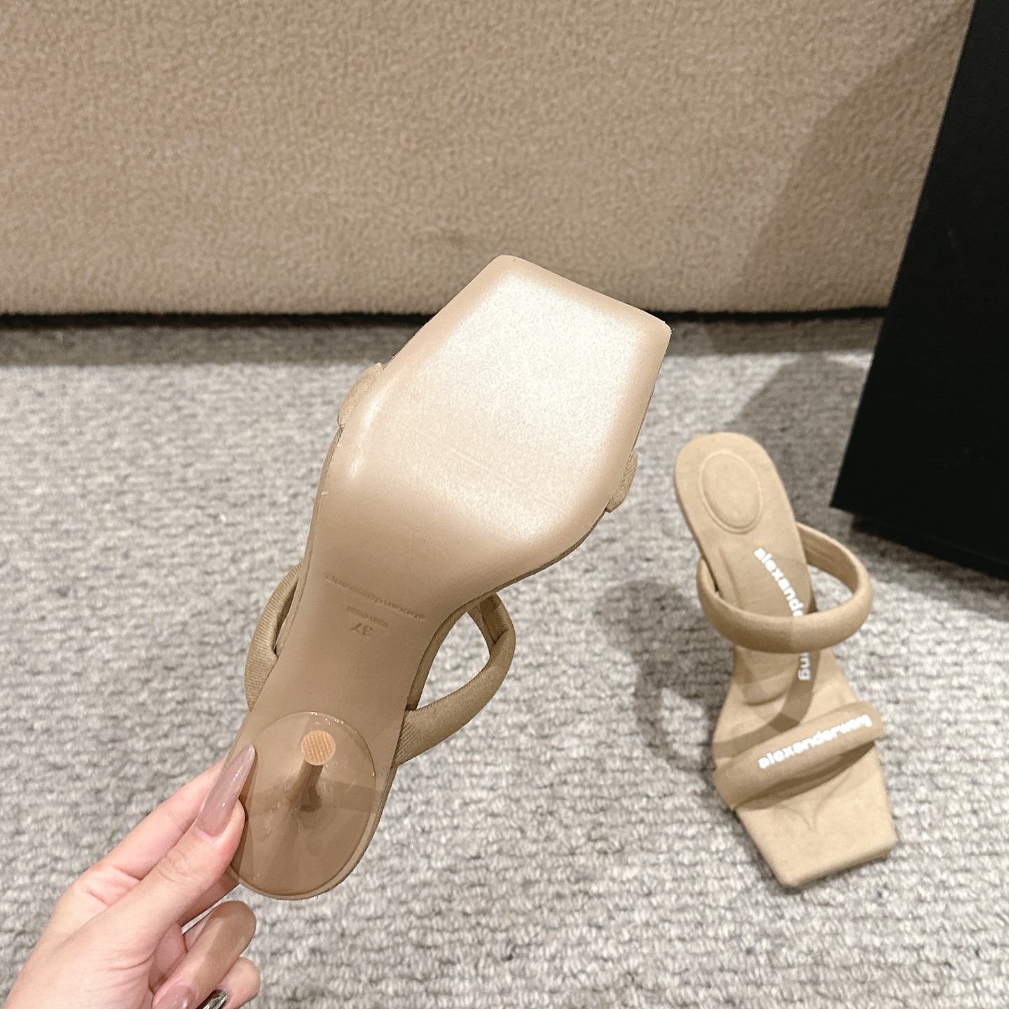 Luxury Alexander Wang Shoes: Original Italian Imported Material, Damp Head Logo, High Heels – Review & Buying Guide - 图片 8