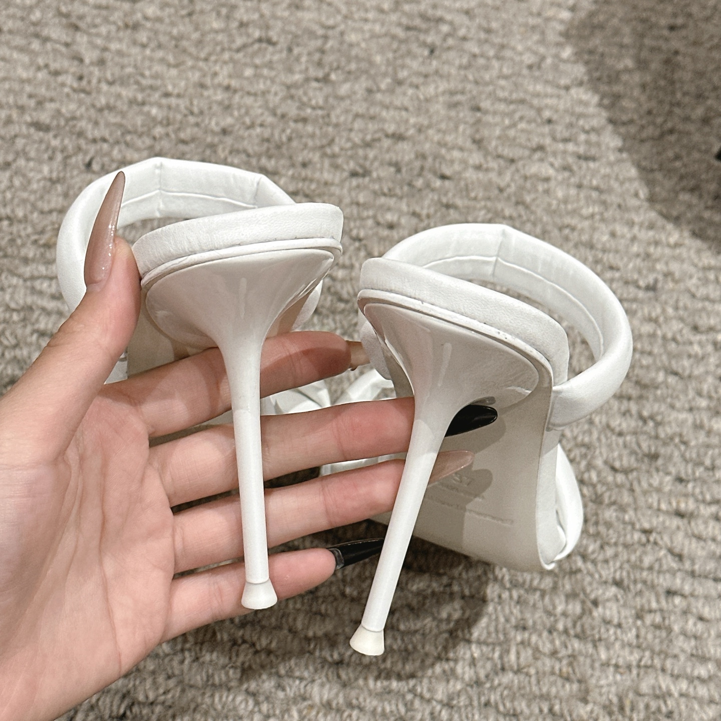 “Alexander Wang Luxury Shoe Mats: Imported Materials, High Heel, Italian Sole, Various Colors, Sizes 35-39” - 图片 7