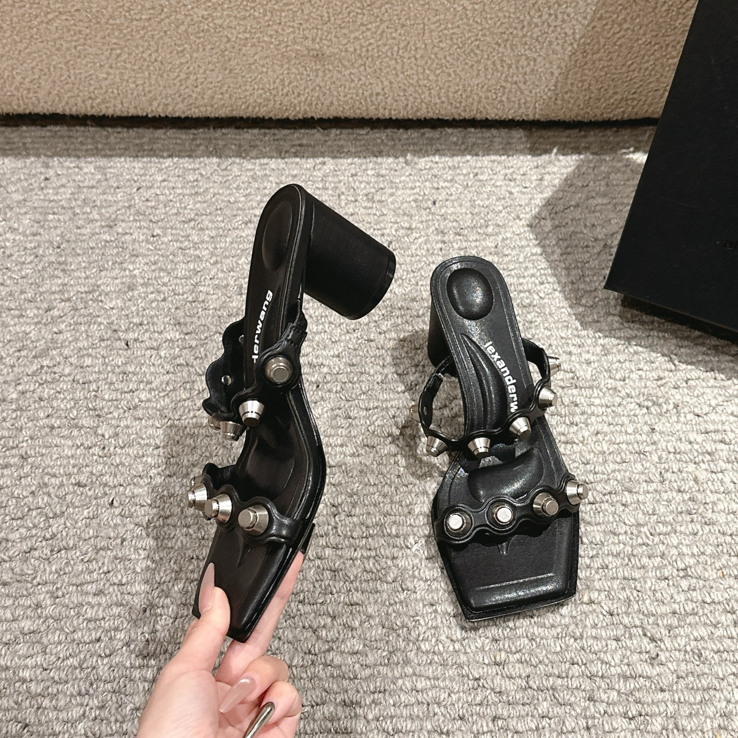 Luxury Alexander Wang Shoe Mats: Concussion, Massage, Embolism, Logo, Tidal Square, Metal (Size 35-39) - 图片 5