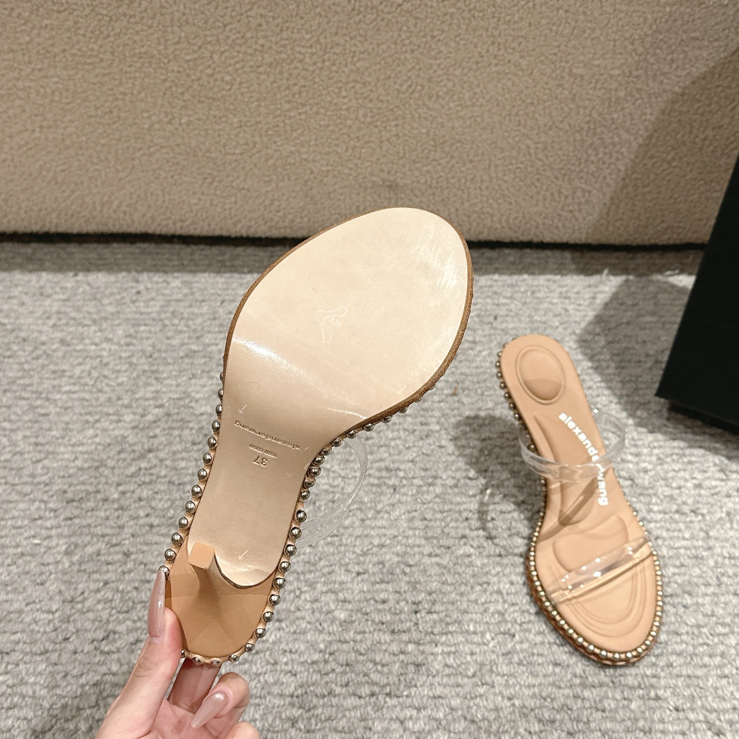 Luxury Alexander Wang Shoe Mats with Sensory Massage: Black, White, Almond Colors, 8cm High, Italian Leather Soles - 图片 9