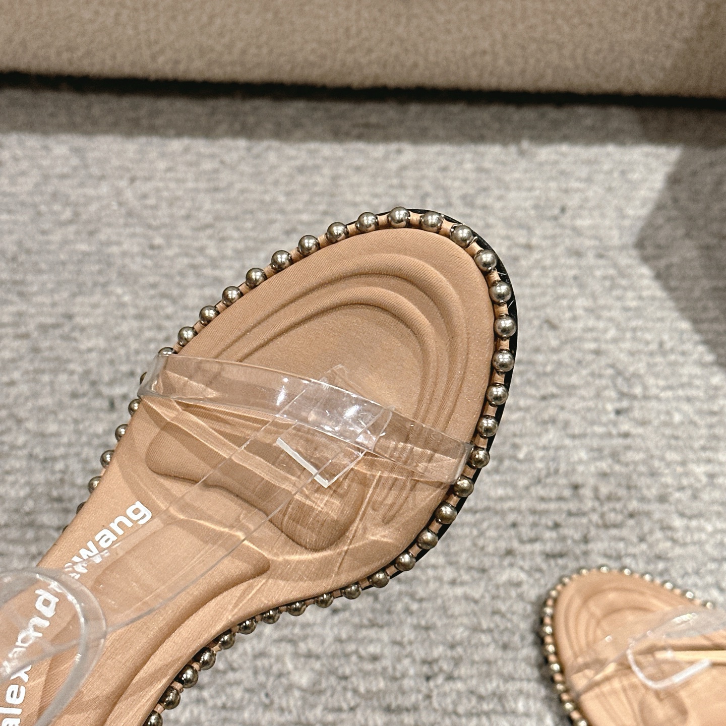 Title: Luxury Alexander Wang Shoe Mats Summary Summary: Alexander Wang luxury shoe mats with massage tape, logo, and high-quality materials in various colors and heights. - 图片 7