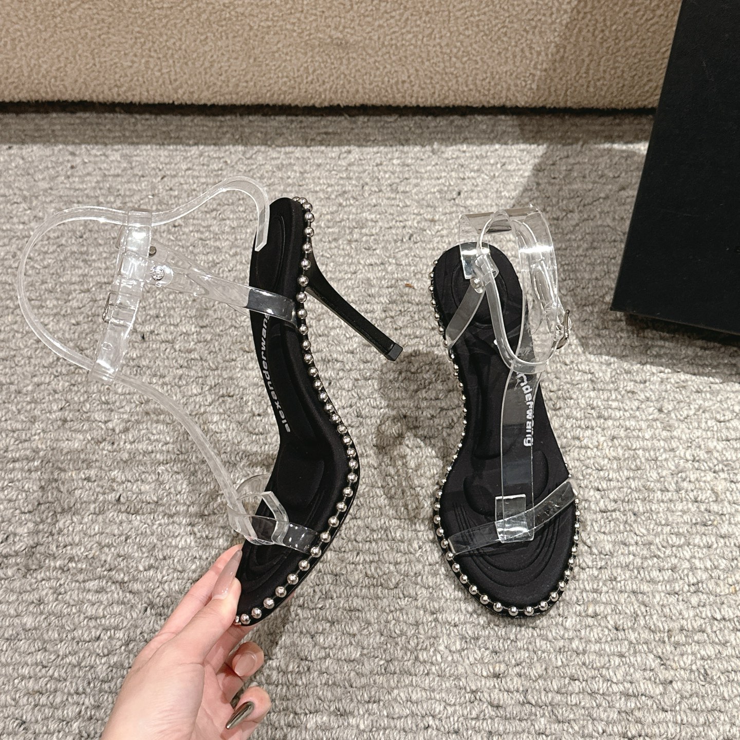 Luxury Alexander Wang Shoe Mats with Concussion and Massage Tape – Original Design, High Quality Materials - 图片 5