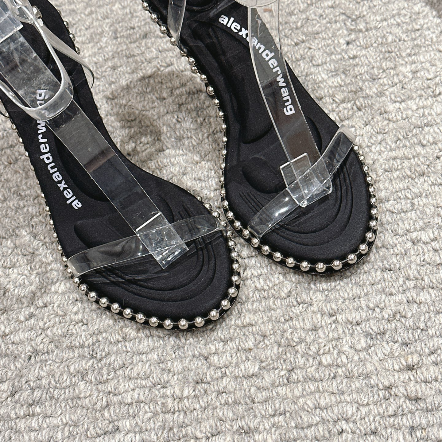 Luxury Alexander Wang Shoe Mats with Concussion and Massage Tape – Original Design, High Quality Materials - 图片 6