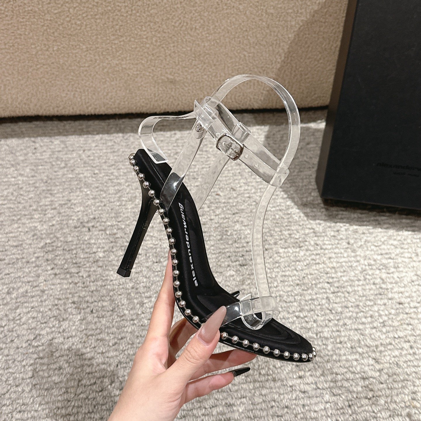 Luxury Alexander Wang Shoe Mats with Concussion and Massage Tape – Original Design, High Quality Materials - 图片 9