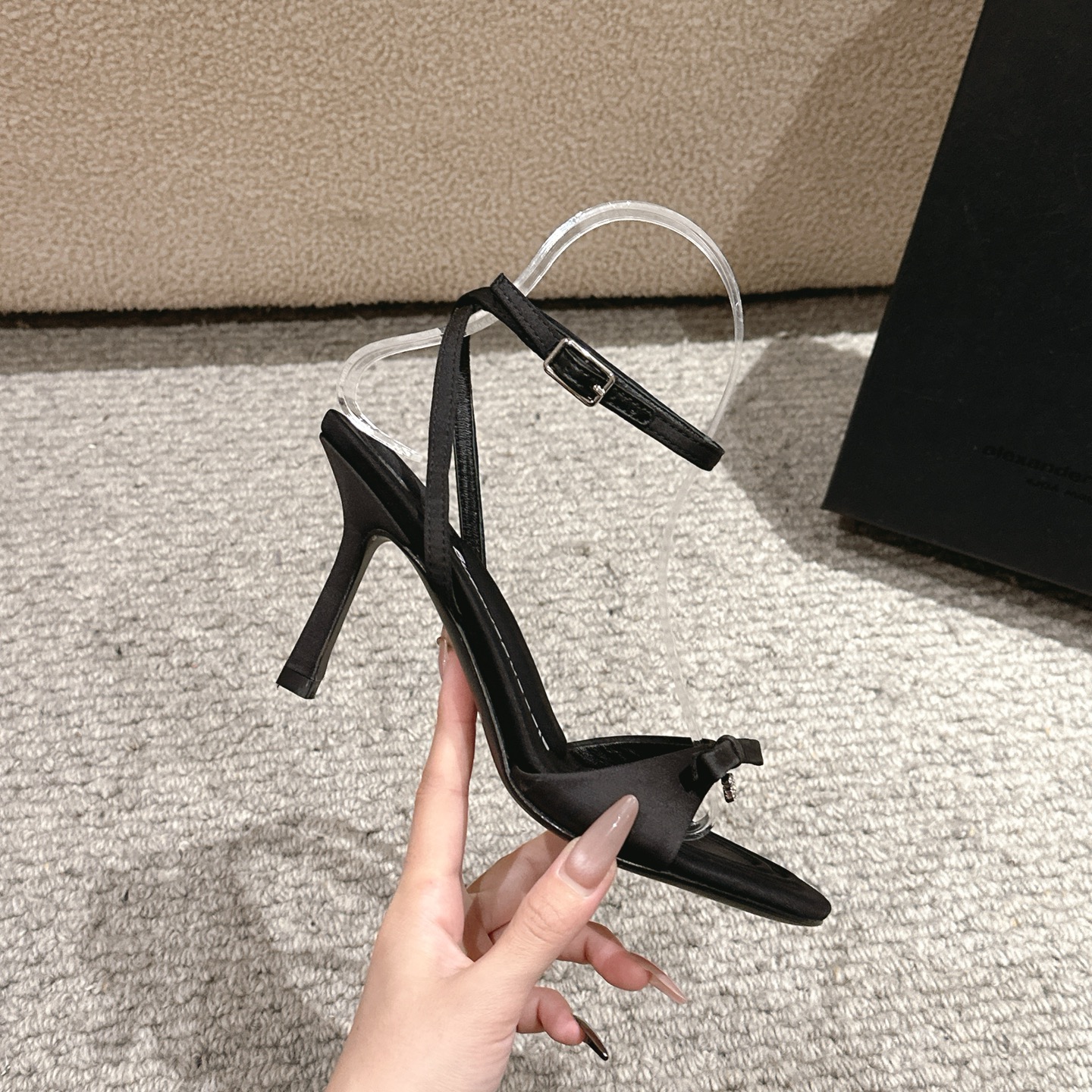 Luxury Alexander Wang shoes with original materials, emulsions, logos, and high-quality design elements in multiple colors and sizes. - 图片 6