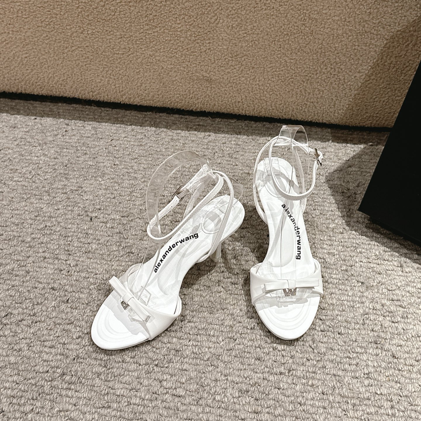 Luxurious Alexander Wang Shoes: Original Materials, Dazzling Designs, Imported Skins | Sizes 35-39 - 图片 4