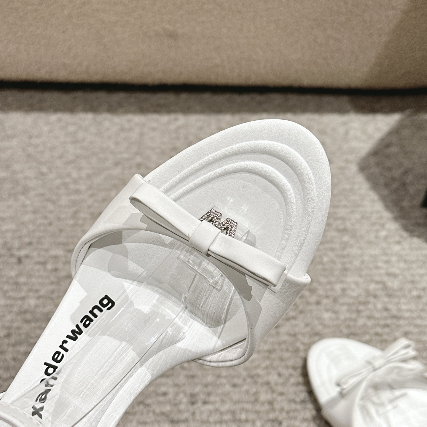 Luxurious Alexander Wang Shoes: Original Materials, Dazzling Designs, Imported Skins | Sizes 35-39 - 图片 7