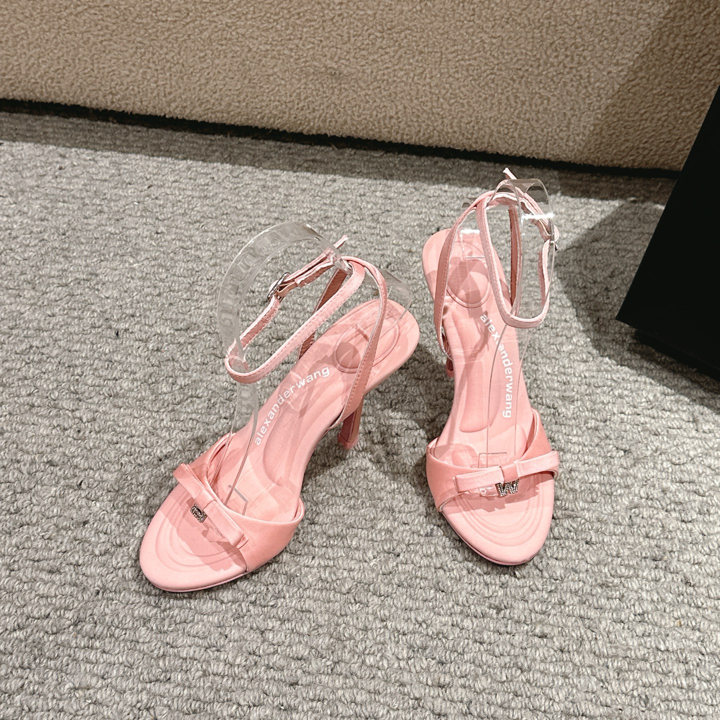 Luxurious Alexander Wang Designer Shoes: Original Materials, High Quality, Various Colors, Imported Leather – Size 35-39 - 图片 4