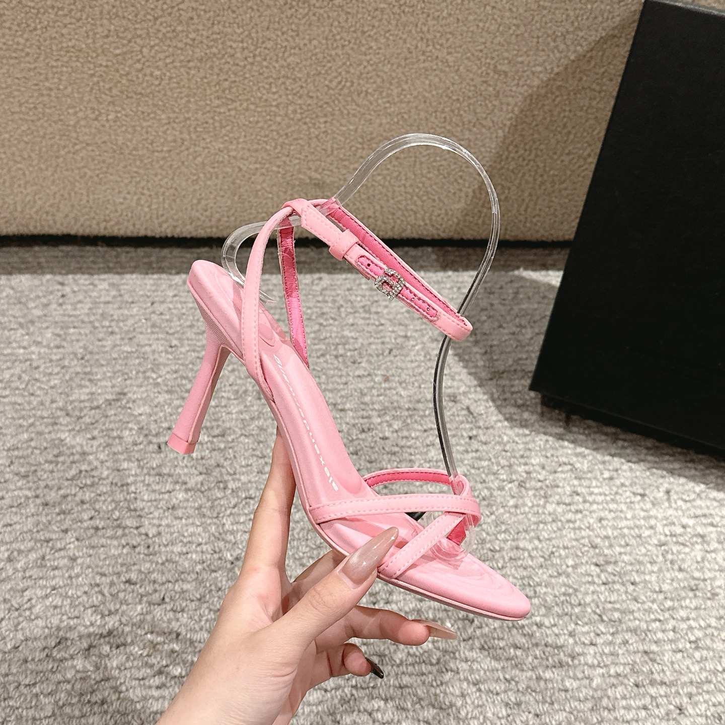 Luxurious Alexander Wang Shoes: Original Materials, Unique Designs, and Imported Leather – Search-Friendly Title - 图片 6