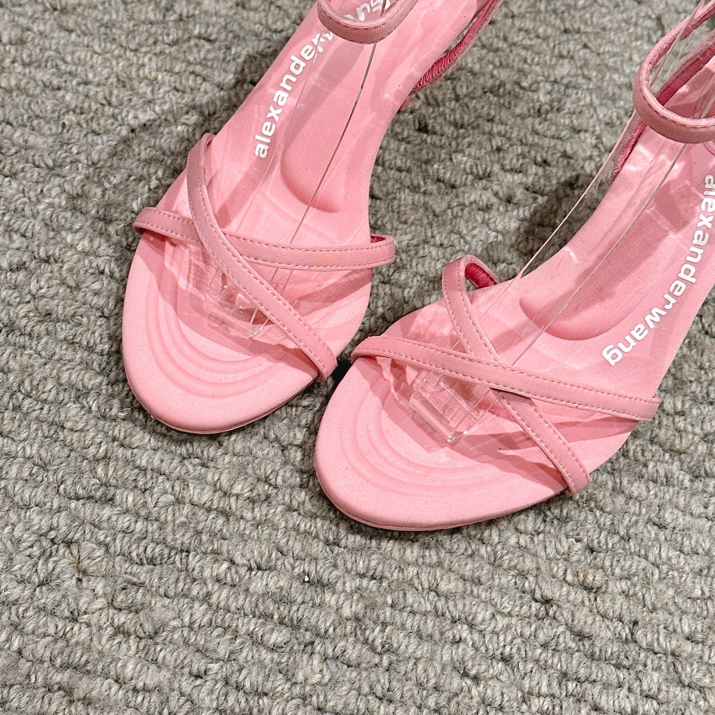 Luxurious Alexander Wang Shoes: Original Materials, Unique Designs, and Imported Leather – Search-Friendly Title - 图片 7