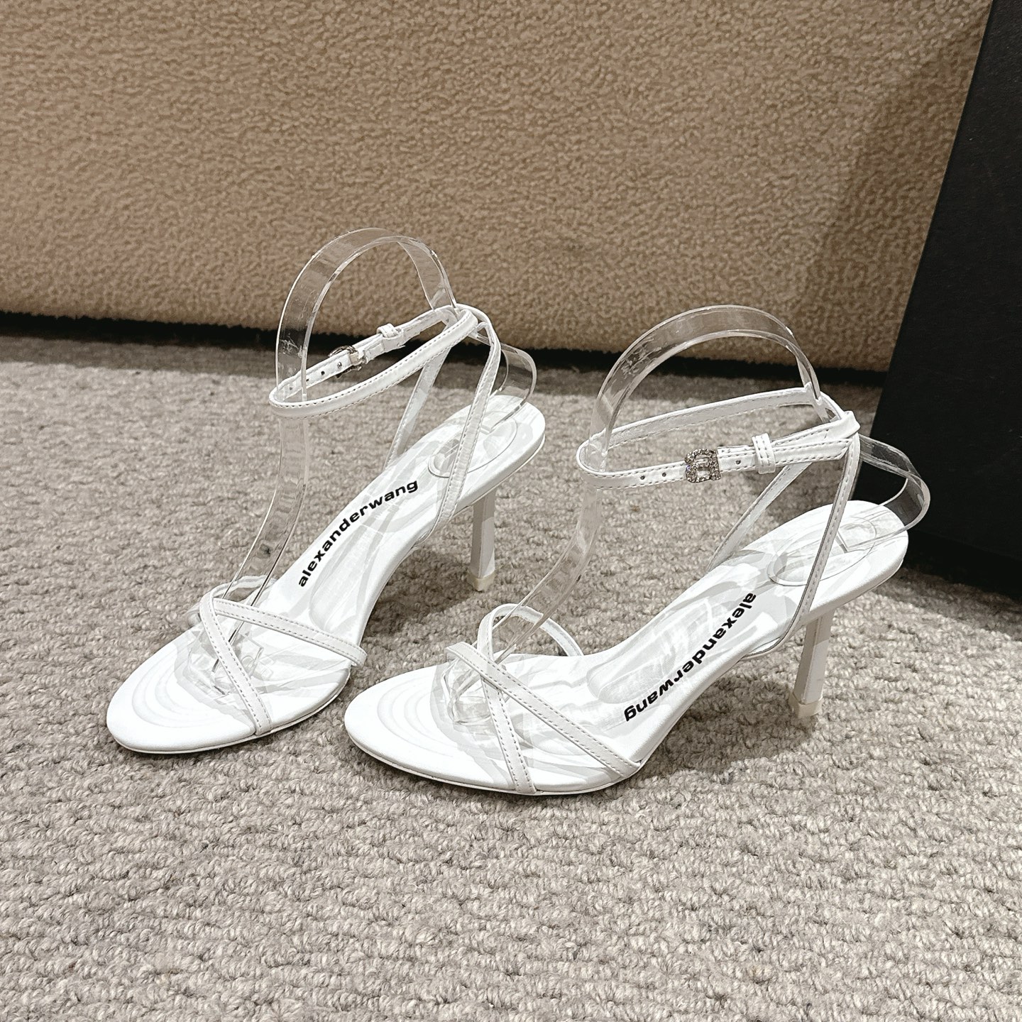 Luxurious Alexander Wang Shoes: Imported Silk and Leather, High Heels, Italian Leather Soles – Sizes 35-39 - 图片 1