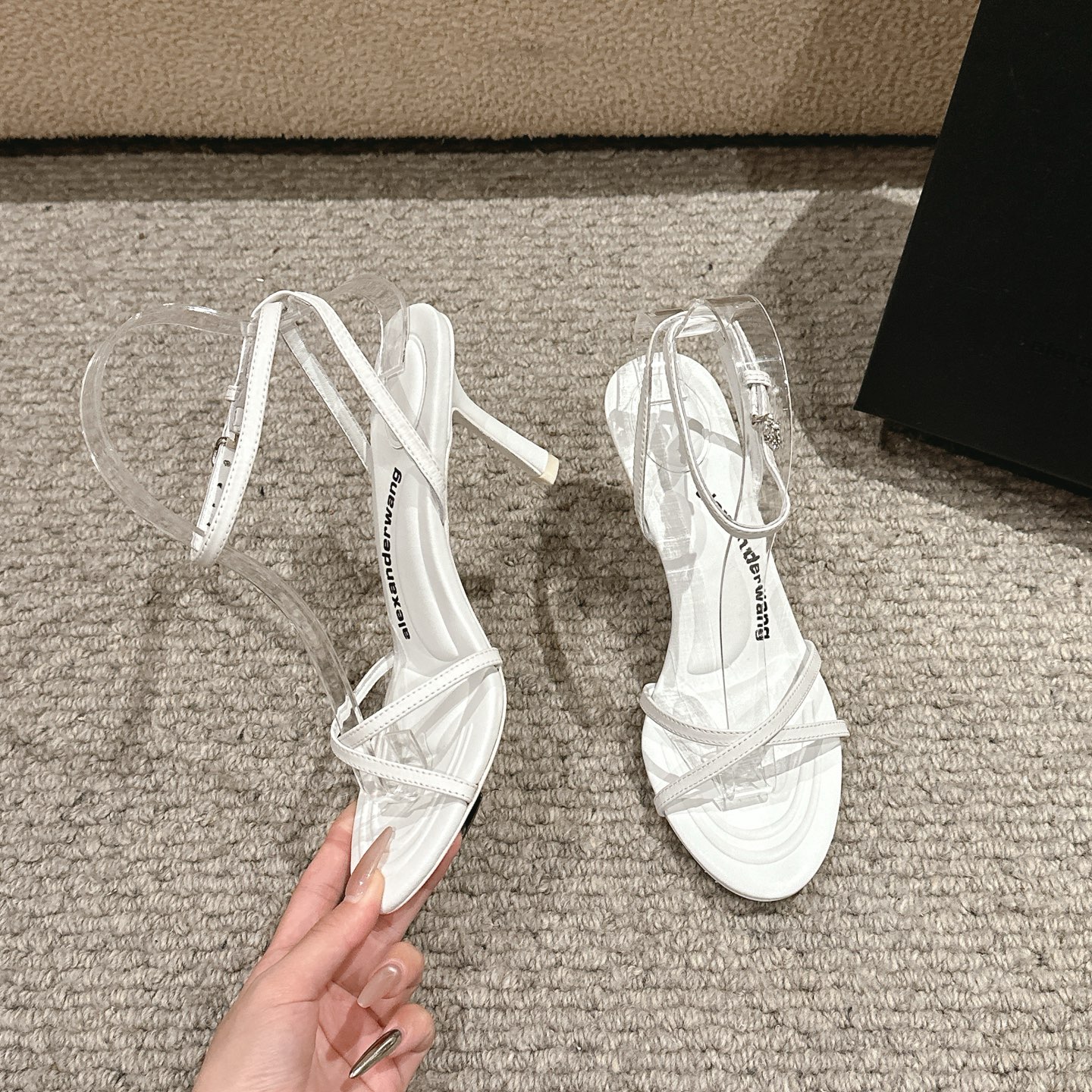 Luxurious Alexander Wang Shoes: Imported Silk and Leather, High Heels, Italian Leather Soles – Sizes 35-39 - 图片 5