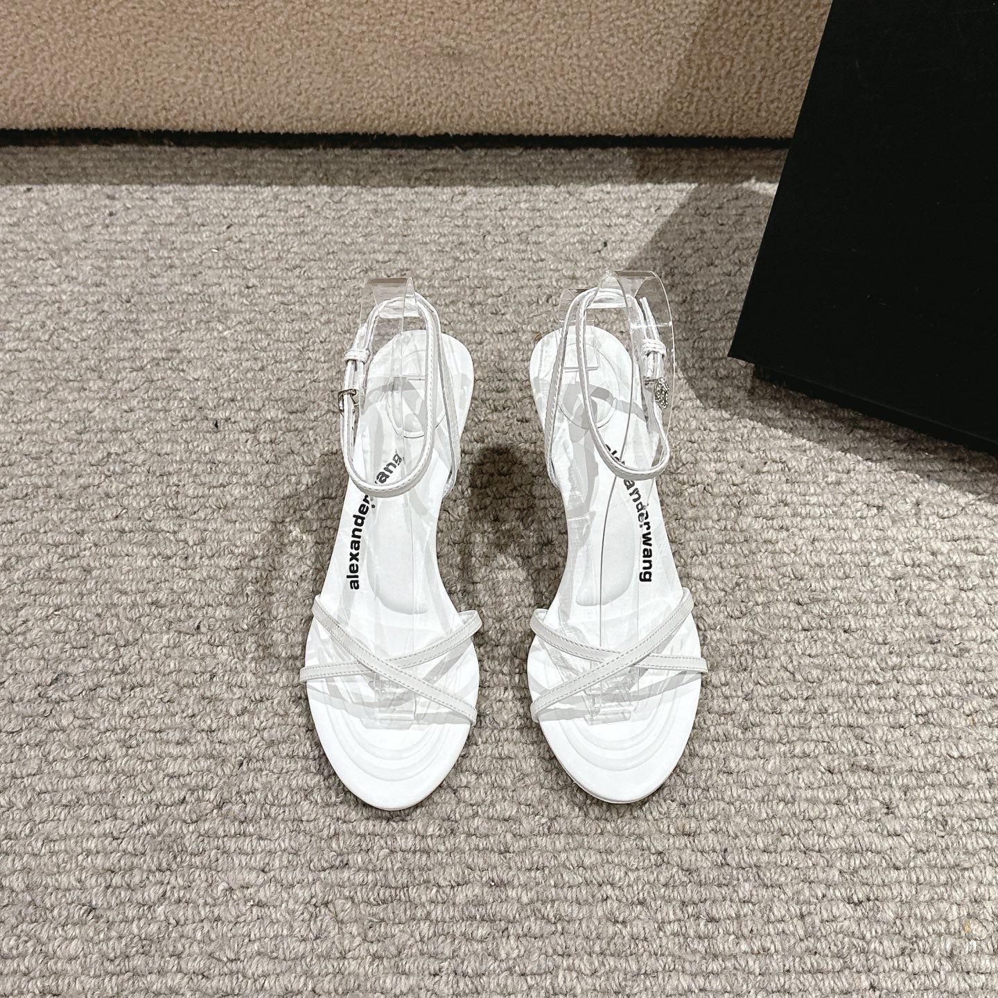 Luxurious Alexander Wang Shoes: Imported Silk and Leather, High Heels, Italian Leather Soles – Sizes 35-39 - 图片 2