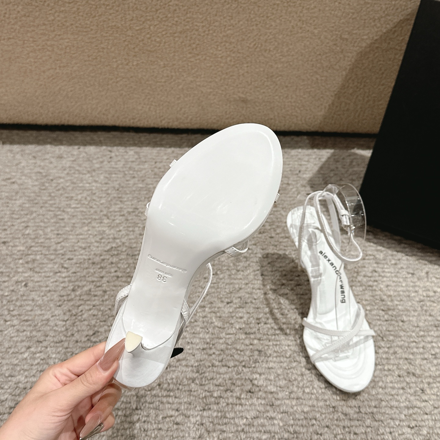 Luxurious Alexander Wang Shoes: Imported Silk and Leather, High Heels, Italian Leather Soles – Sizes 35-39 - 图片 9