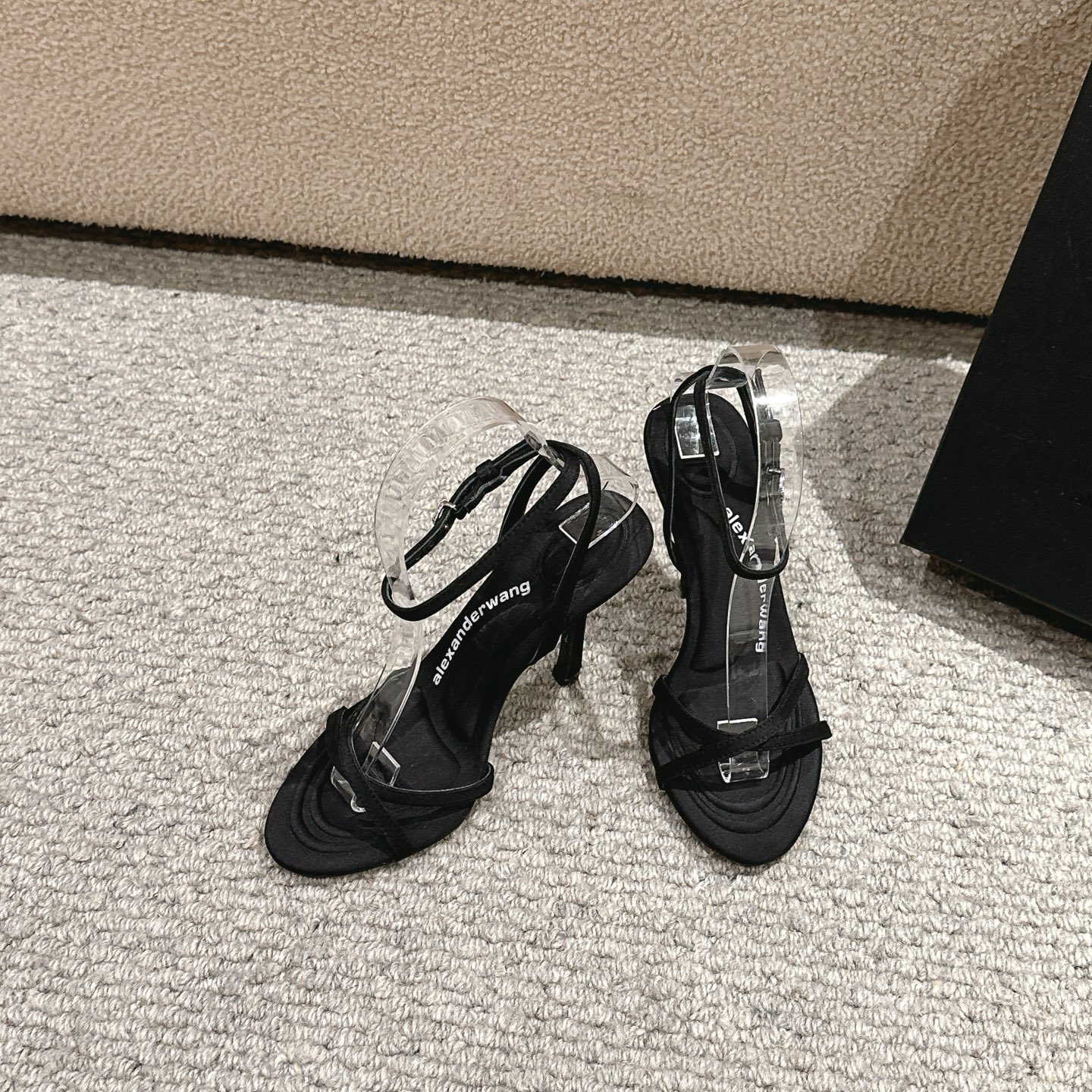 Luxurious Alexander Wang Shoes: Original Materials, Variety of Colors, Imported Leather and Silk – 1:1 Quality - 图片 4