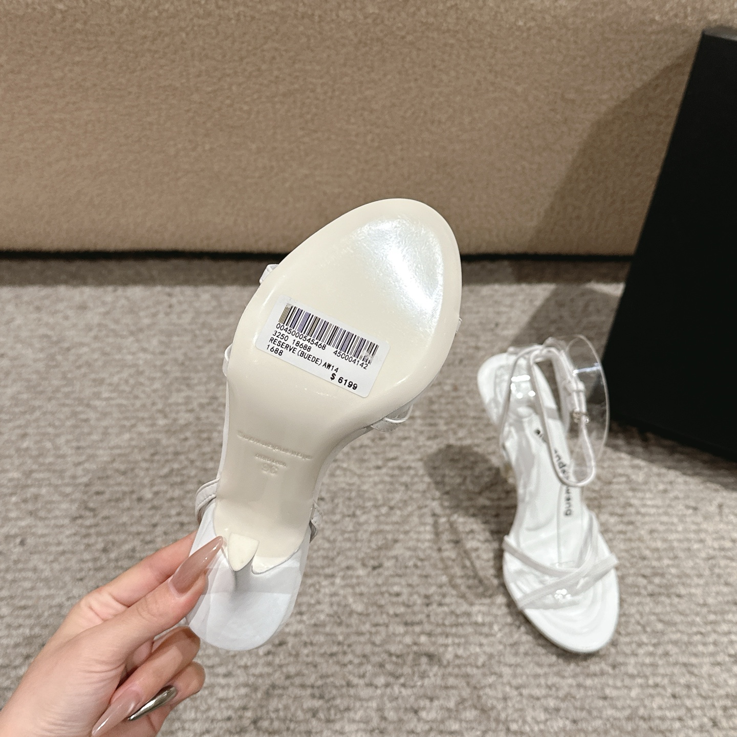 Luxurious Alexander Wang Shoes Overview with Materials and Specifications - 图片 9