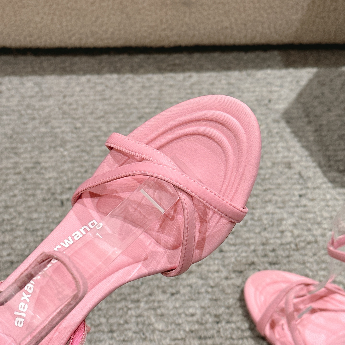 Luxurious Alexander Wang Replica Shoes: Features and Specifications. - 图片 7