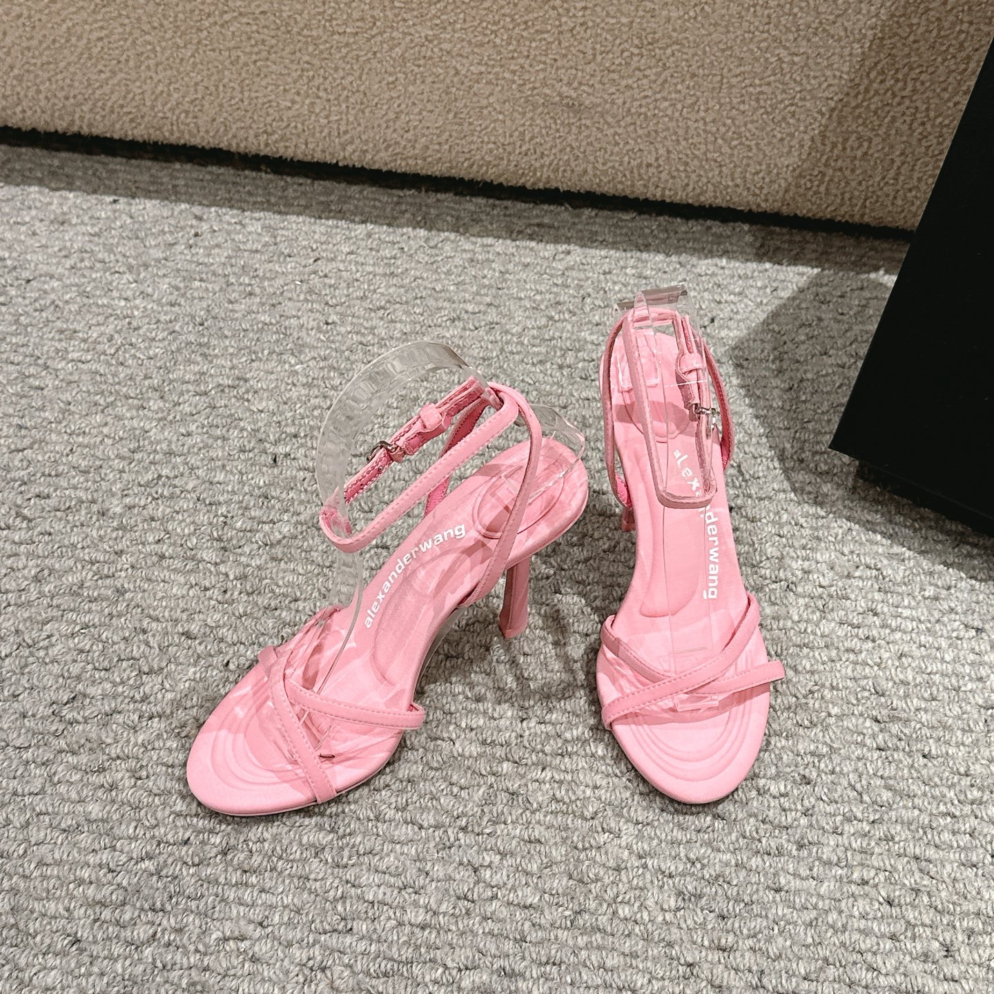 Luxurious Alexander Wang Replica Shoes: Features and Specifications. - 图片 4