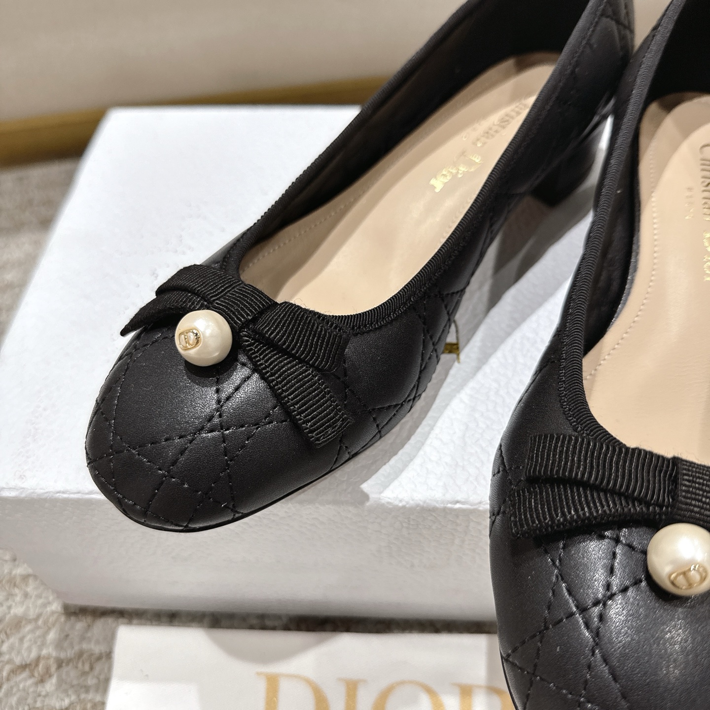 “Dior Ballet Flats: Classic Style in Cow Leather with Italian-Made A-Class Sole | Size 34-41” - 图片 7