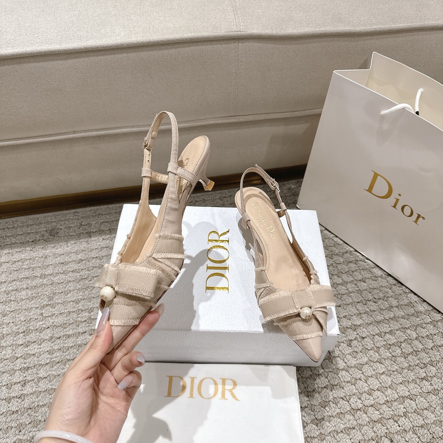 “Diorable Heels: Modern and Elegant Shoes with Deconstructed Butterfly Knots and CD Resin Pearls”