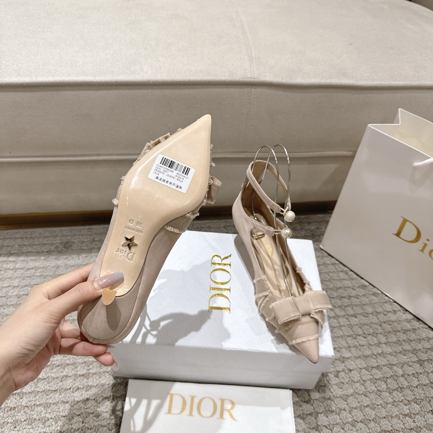 “Modern and Elegant Diorable Heels with Deconstructed Butterfly Knots and CD Resin Pearls” - 图片 8