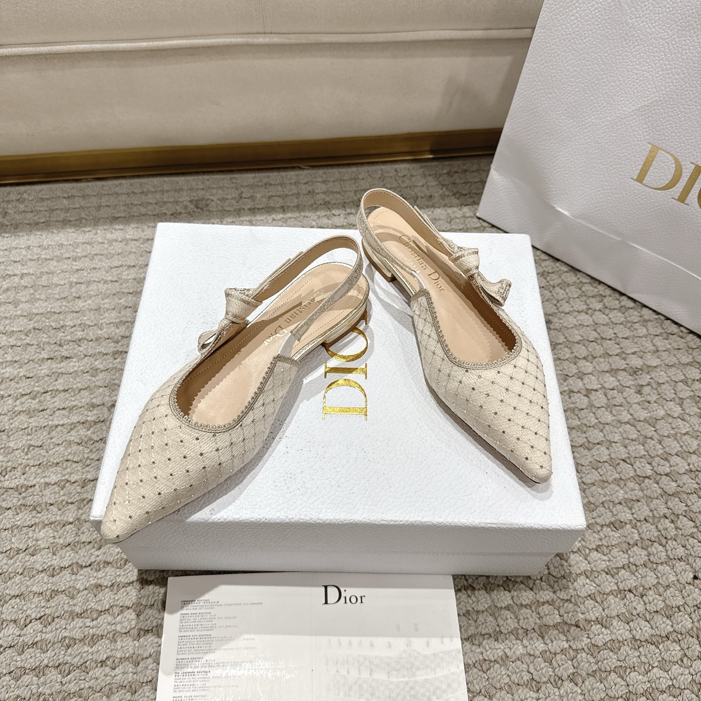 Title: “Italian Studio’s Passion: DioJ’Adior Leather Shoes with Naked Technology and Elegant Ribbons” - 图片 4