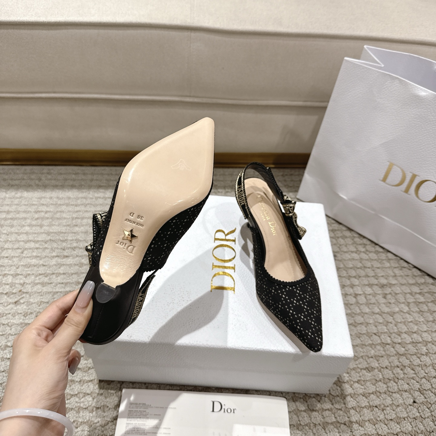 Title: Elegant J’Adior Heels with Gold Wire Embroidery – Italian Design Overview - 图片 8