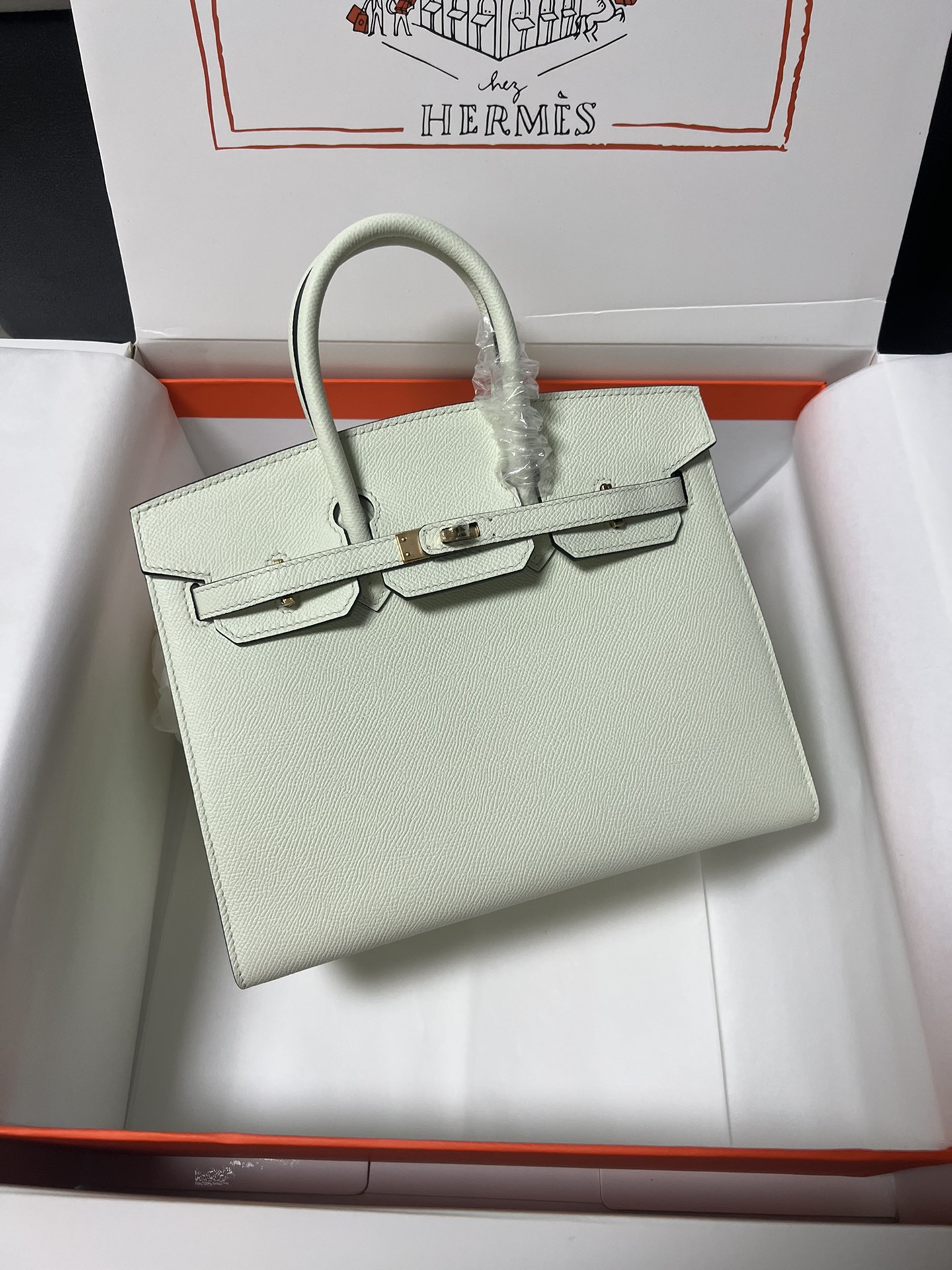 birkin sellier  蜡线  Epsom皮  汽泡绿  金银 \n\n掌纹皮  铂金外缝  \n25cm\n30cm