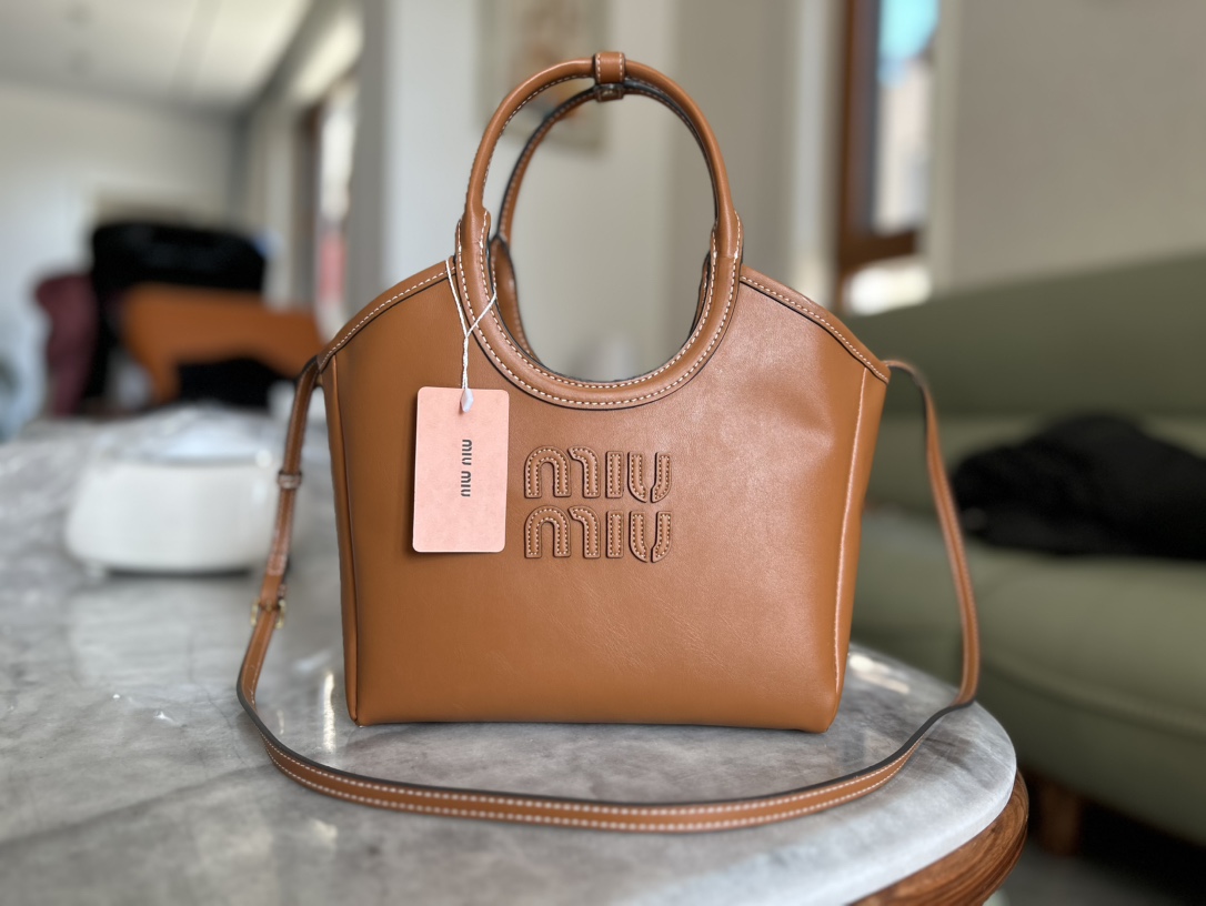 Miu Miu Ivy Hobo Bag in brown leather - Bag 9