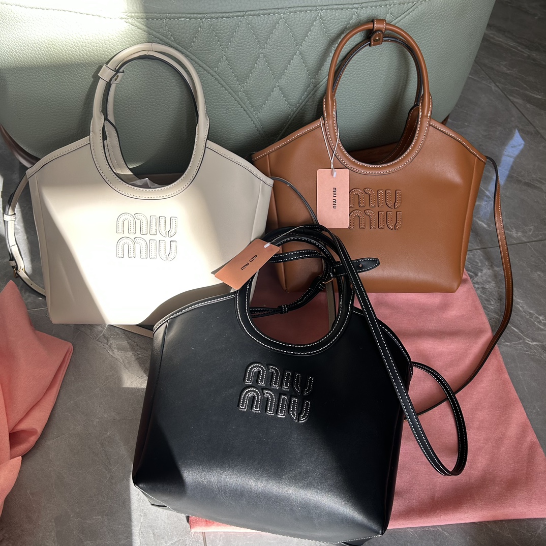 Miu Miu Ivy Hobo Bag in brown leather - Bag 3