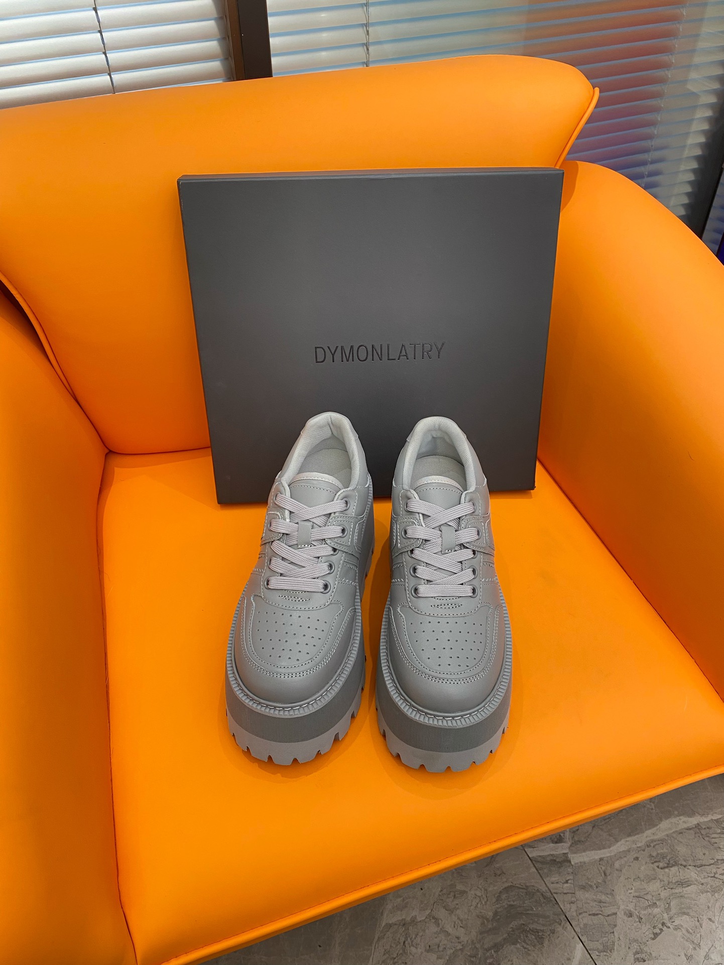 Dymonlatry 2023: Red-Hot Pancreas Half-Loaf Shoes for Fashionable Girls