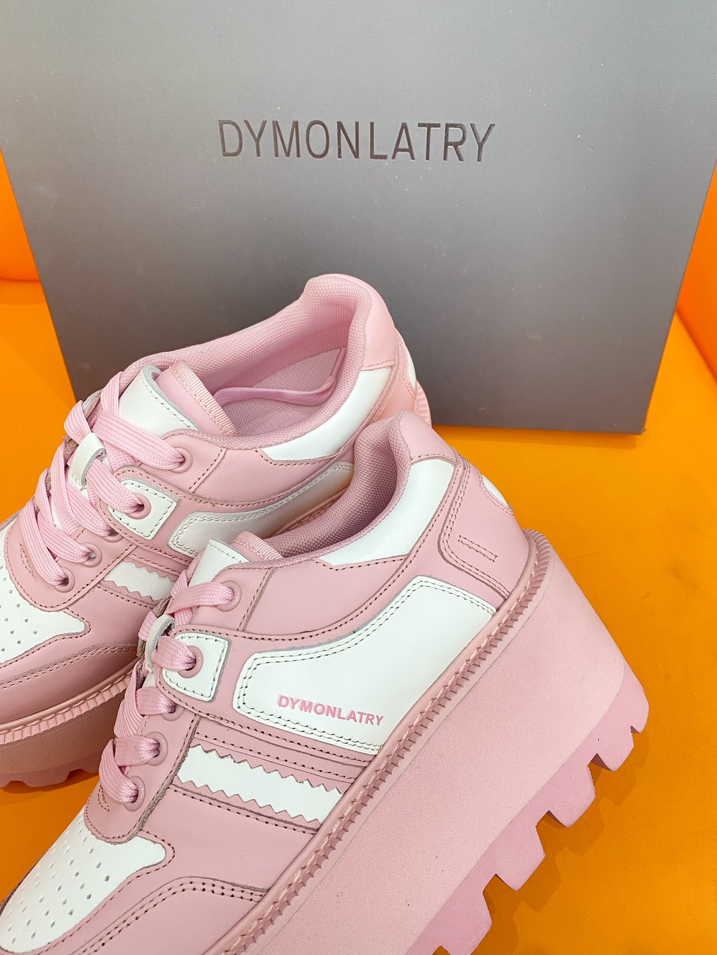 Dymonlatry 2023: Red-Hot Pancreas Half-Loaf Shoes for Fashionable Girls - 图片 7