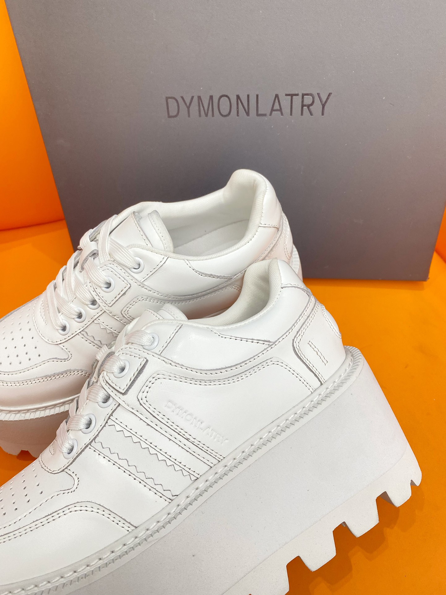Dymonlatry 2023: Red-Hot Pancreas Half-Loaf Shoes for Fashionable Girls - 图片 6