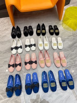 MiuMiu Single Layer Shoes Designer Fake Velvet Spring Collection