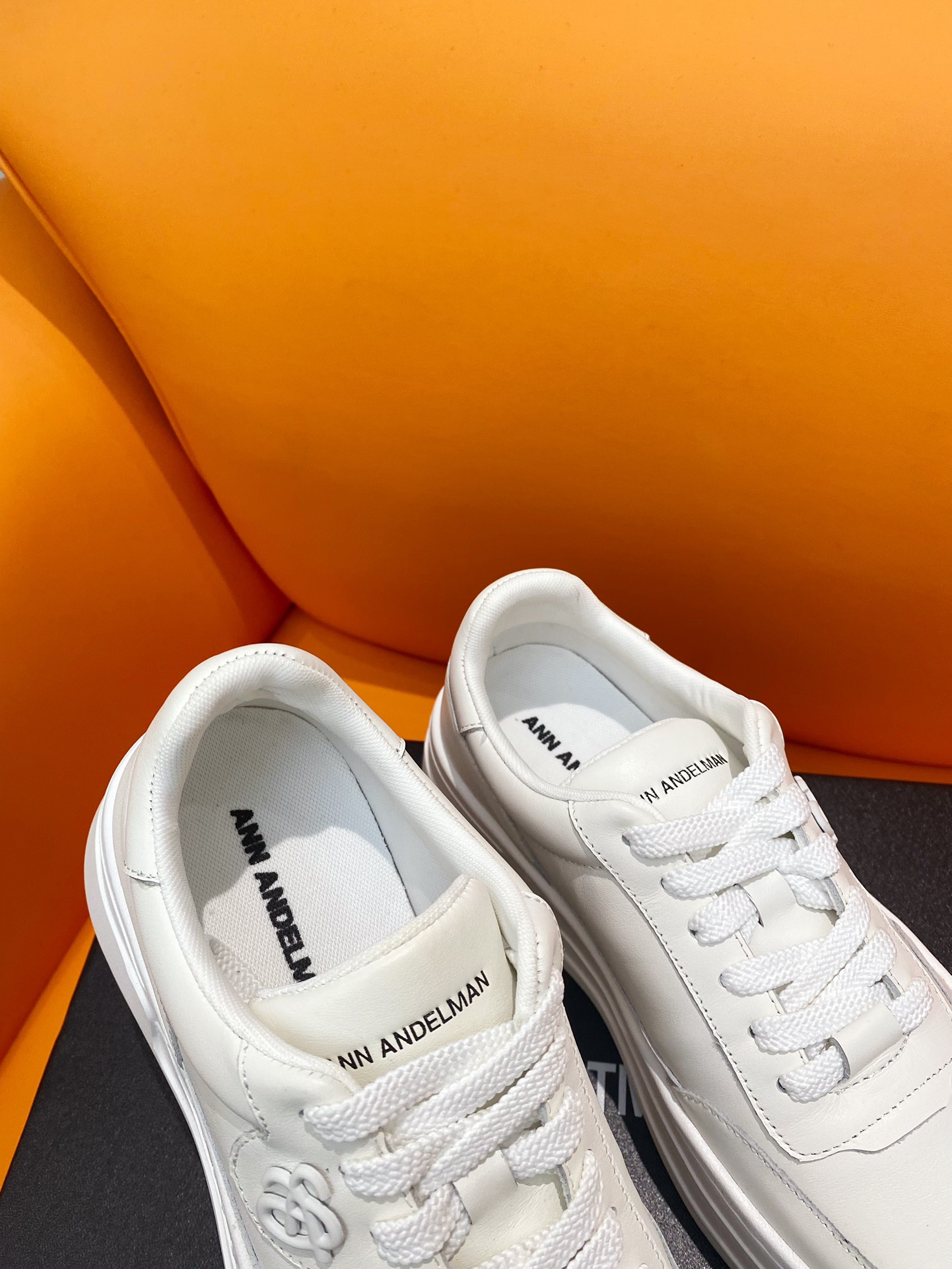 “ANN ANDELMAN Classic Leisure Bang Series Shoes Offer at 650” - 图片 6
