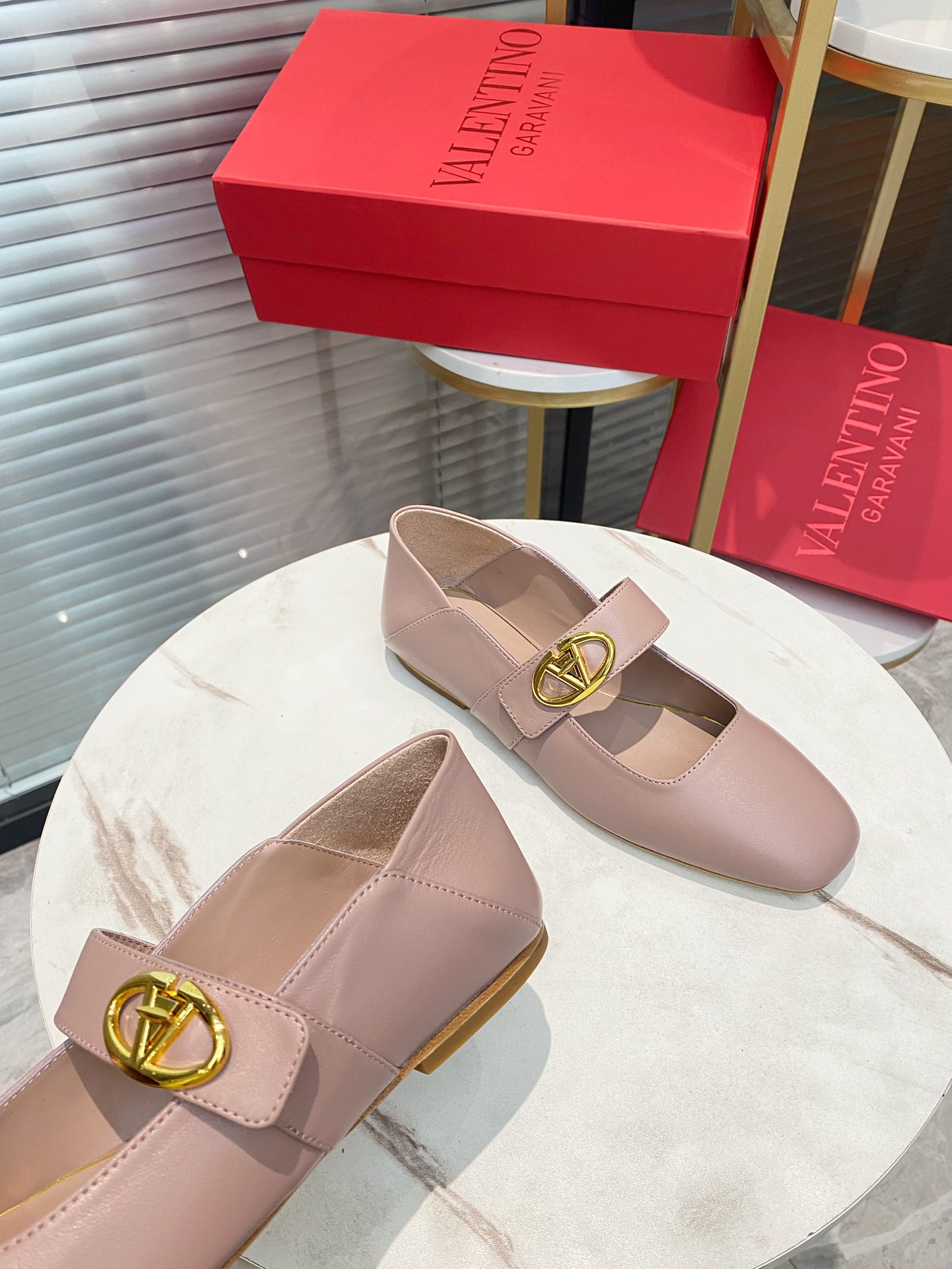 Sweet and Cool Shoe-Faced Wool: Italian Style Sizes 35-39 - 图片 8