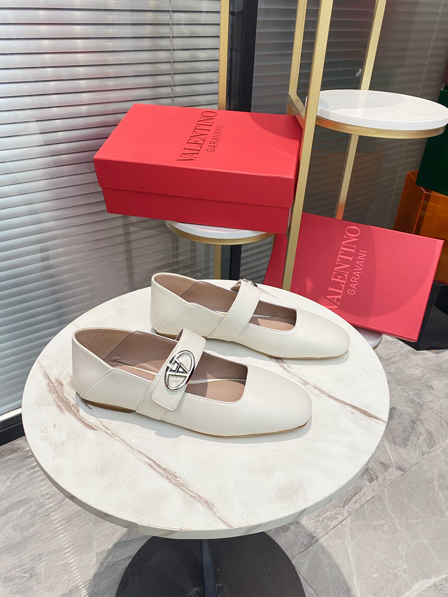 Sweet and Cool Shoe-Faced Wool from Italy, Sizes 35-39 - 图片 4