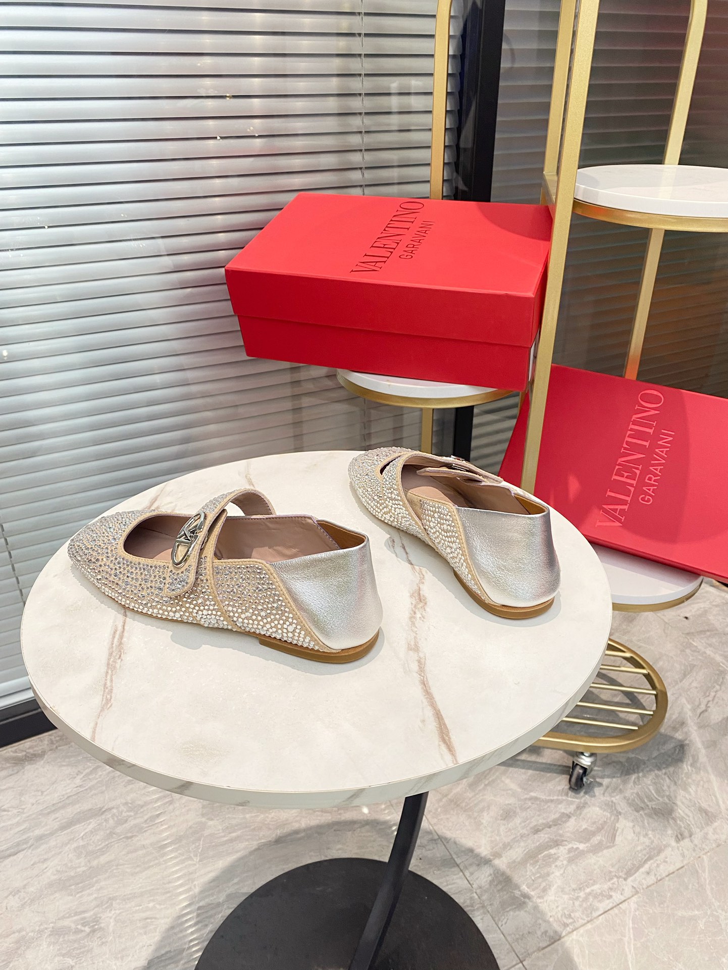 Fashion Highlights: Beautiful Match with Sweet Salt, Italian Shoe-Faced Wool in Sizes 35-39. - 图片 7