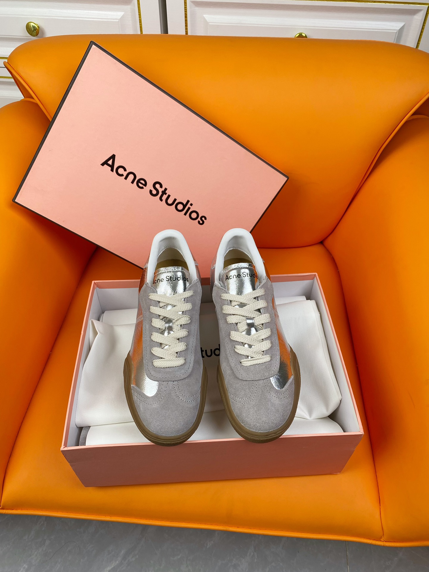 “Acne Studios 2024/ss Latest Sneakers: Leather Design, Hot Stars, 650 Offer” - 图片 1