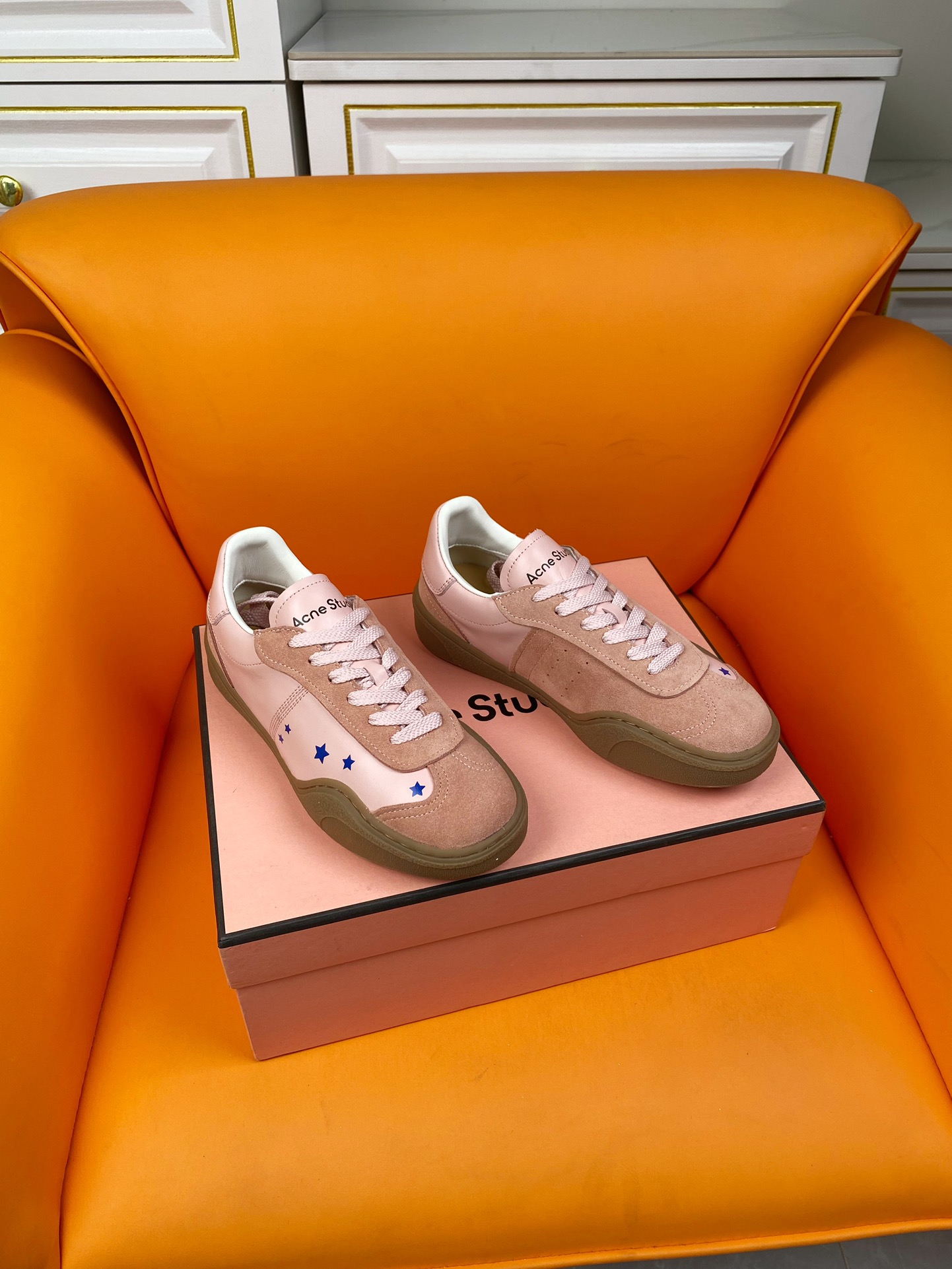 Acne Studios 2024 Spring/Summer Sneakers Offer: $650, Leather Design, Star Pattern. - 图片 2