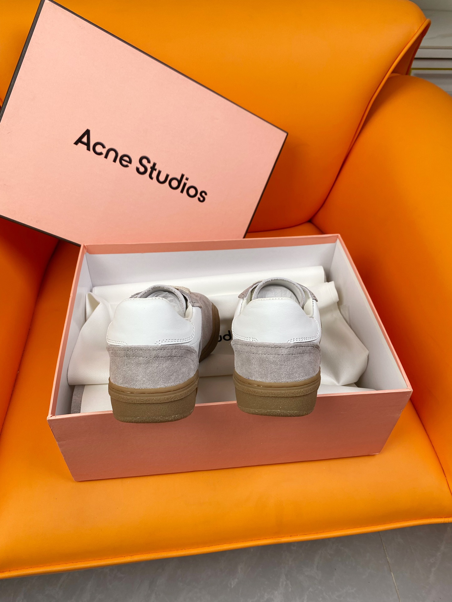 Acne Studios 2024 Spring/Summer Sneakers Offer: $650, Leather Design, Sheepskin Material. - 图片 8